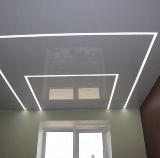 Потолок натяжной и световые линии