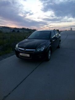 Opel Astra 1.6 МТ, 2013, седан