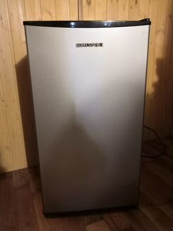 Продаю холодильник Shivaki shrf-100 CHP