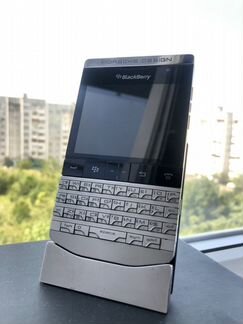 Телефон BlackBerry P9981