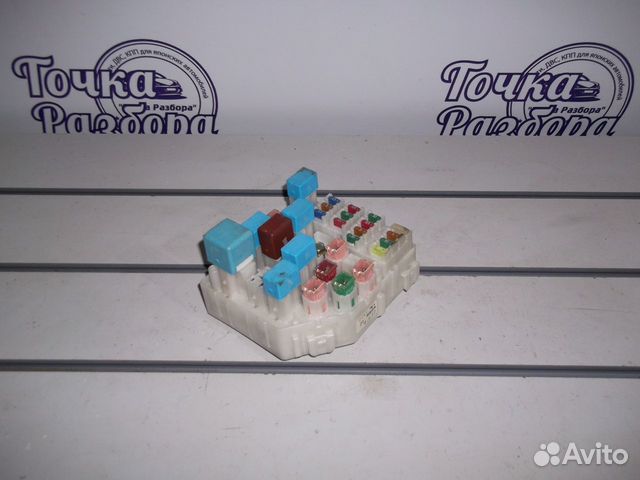 Блок предохранителей Toyota RAV4 2 20 A20 XA20