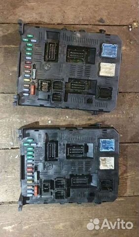 Блок предохранителей салона Пежо 307 / Ситроен С4