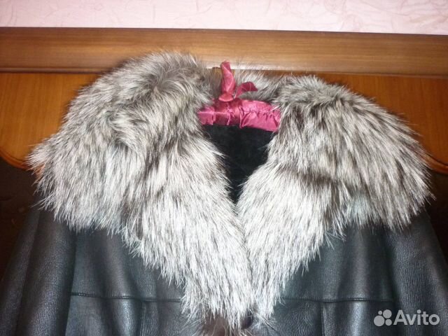 Продам дубленку с отделкой из чернобурки
