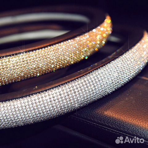 Оплетка руля со стразами