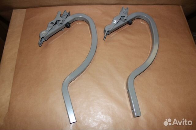 Петля крышки багажника Kia Rio (2011) левая