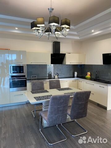 

3-к. квартира, 132 м², 4 кровати