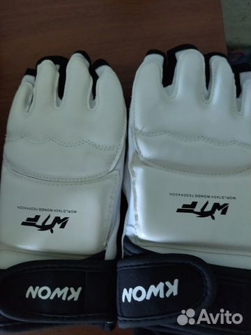 Перчатки для единоборств