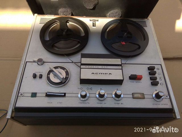 Катушечный магнитофон астра