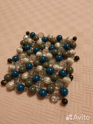 Подставка под чашку из бусин