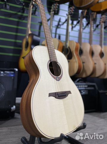 LAG T70A (массив) Аудиториум акустическая гитара