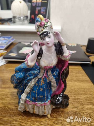 Маска фарфоровая статуэтка