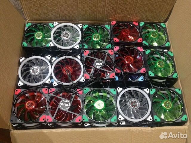 Много вентиляторов для корпуса компьютера 120*120