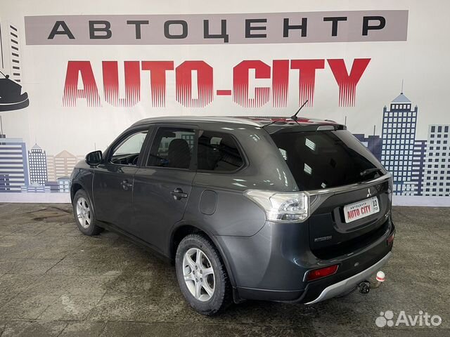 Mitsubishi Outlander 2.4 CVT, 2014, 167 691 км