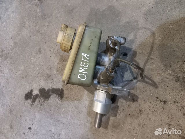 Главный тормозной цилиндр Опель Омега Б 1994-2003