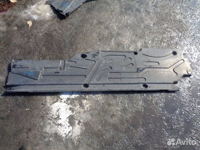 Защита днища правая Mercedes-Benz C180 W203