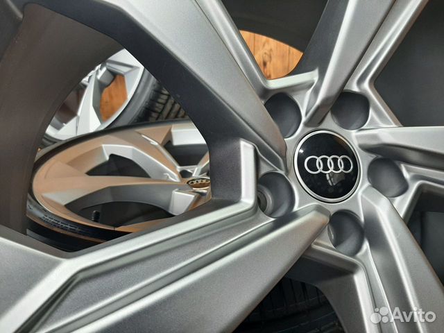 Оригинальный комплект r22 Audi Q7/RSQ7