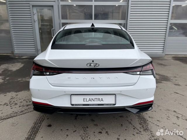 Hyundai Elantra 1.6 AT, 2021