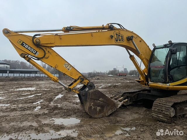 Гусеничный экскаватор JCB JS 200S, 2004