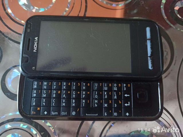 Телефон Nokia C6