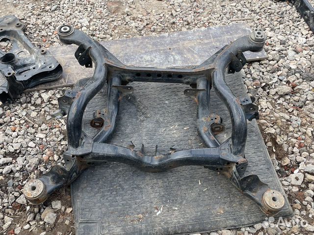 Задняя балка подрамник Ауди Q7