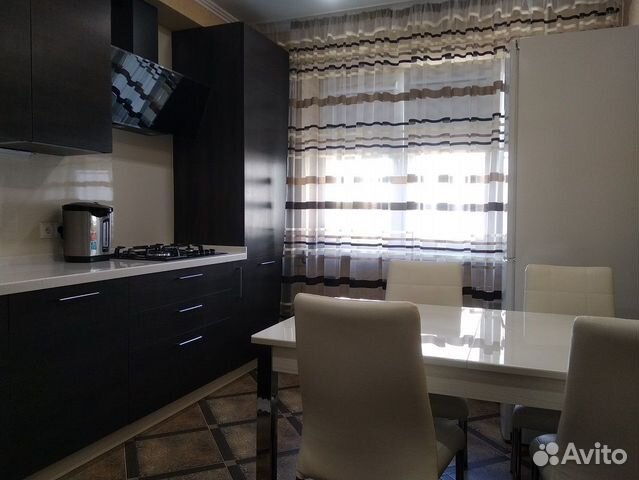 

2-к. квартира, 65 м², 5/10 эт.