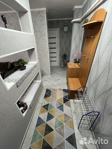

1-к. квартира, 37 м², 1/5 эт.