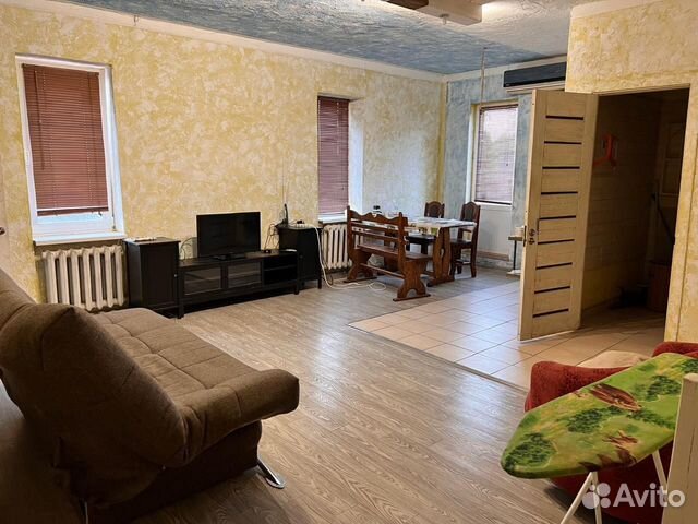 

Квартира-студия, 72 м², 2/2 эт.