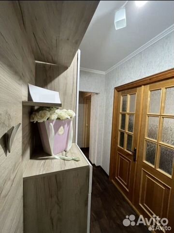 

2-к. квартира, 64 м², 2/5 эт.