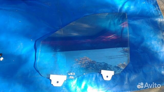 Стекло переднее левое для Jeep Grand Cherokee WK2