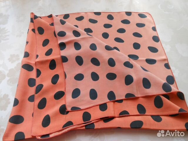 Женский платок, 100 шелк-крепдешин.90х90 Женский платок, 100 шелк-крепдешин.90х90