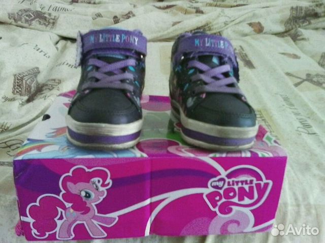 Фирменные кроссовки 24 размер Фирменные кроссовки 24 размер