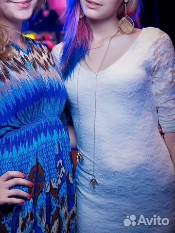 Белое кружевное платье с открытой спиной Forever21 Белое кружевное платье с открытой спиной Forever21