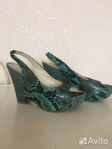 Босоножки женские