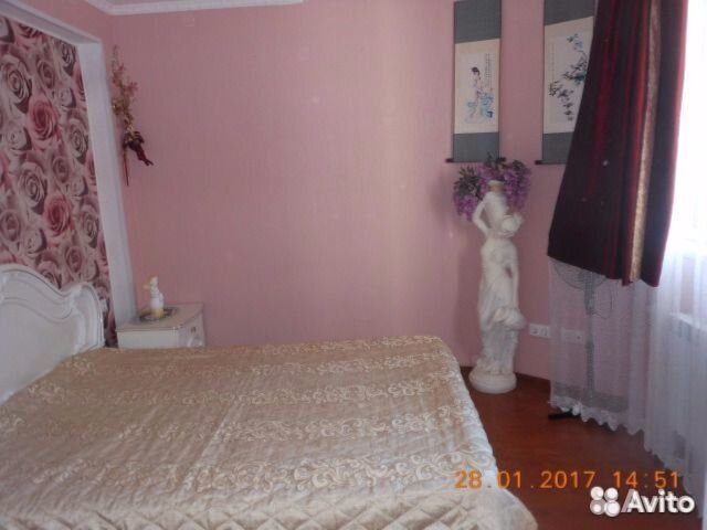 2-к квартира, 54 м², 1/4 эт.