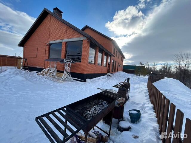 

8-к. дом, 650 м²