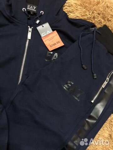 Костюм мужской Armani EA7 emporio