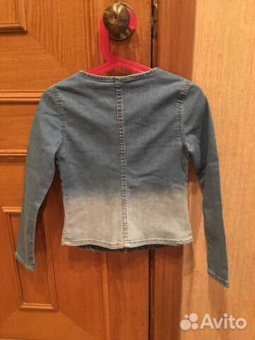 Джинсовая куртка пиджак на молнии