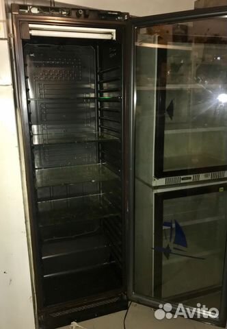 Винный холодильный шкаф