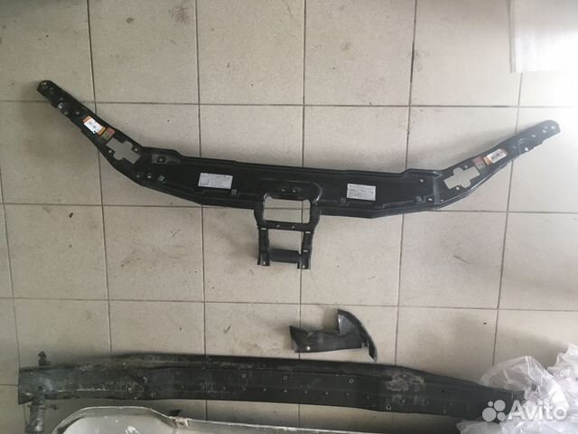 Планка телевизора Mercedes W220