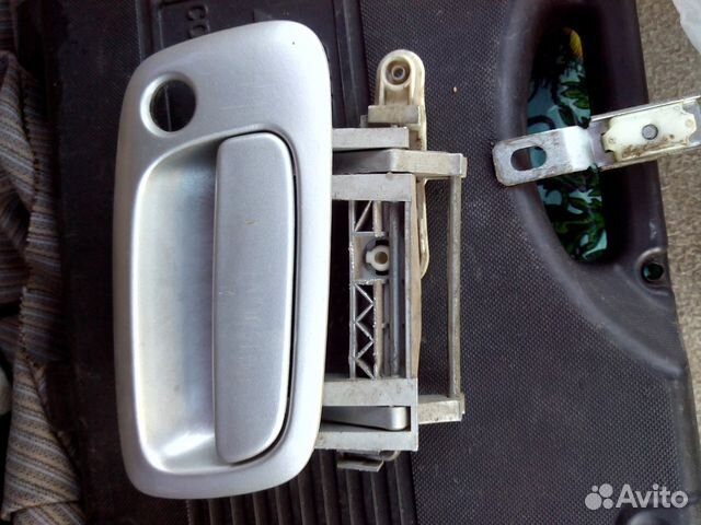 Ручка двери traviq