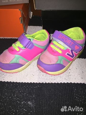 Кроссовки Кроссовки