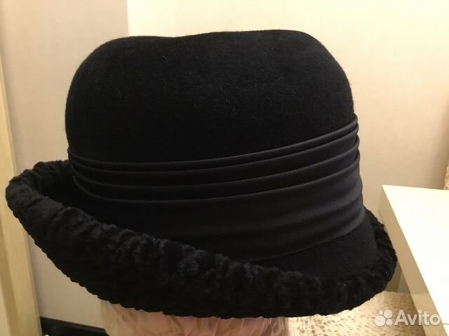 Велюровая шляпа (женская)