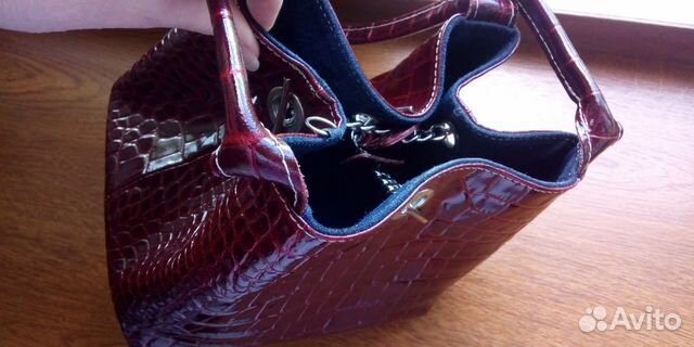 Вишнёвая кожаная сумка Италия