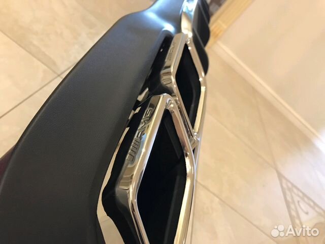 Диффузор мерседес w213 насадки глушителя 6,3 AMG Диффузор мерседес w213 насадки глушителя 6,3 AMG