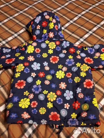 Куртка Benetton демисезон. для девочки на 3-4 года Куртка Benetton демисезон. для девочки на 3-4 года