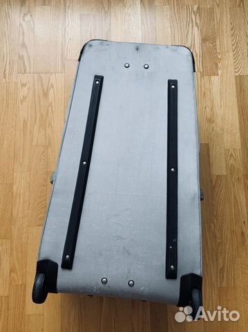 Чемодан Douchebags Little Bastard 60L Cloud Grey Чемодан Douchebags Little Bastard 60L Cloud Grey