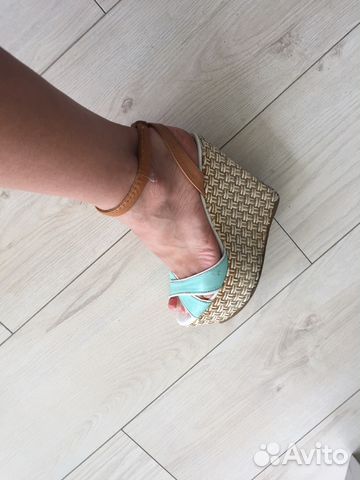 Босоножки на танкетке Calipso 36-37 размер Босоножки на танкетке Calipso 36-37 размер