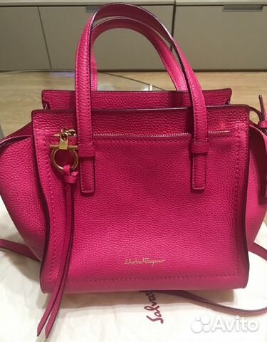 Новая сумка Salvatore Ferragamo Новая сумка Salvatore Ferragamo