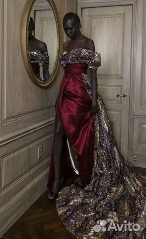 Роскошное вечернее платье Роскошное вечернее платье