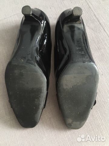 Лакированные туфли YSL Лакированные туфли YSL